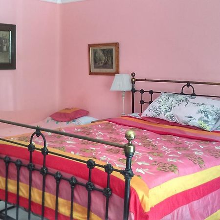 Orchard Pond Bed & Breakfast ダックスフォード エクステリア 写真